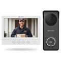 طقم انتركم فيديو Hikvision DS-KIS213 – شاشة LCD مقاس 7 إنش مع كاميرا جرس باب خارجية